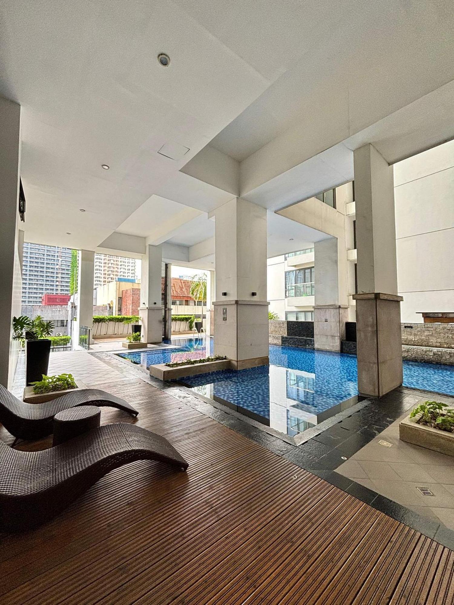 Greenbelt Hamilton Tower 1 San Pedro Makati Exterior foto